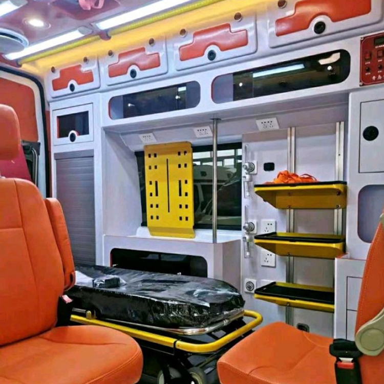 柯城长途救护车护送病人租赁价格