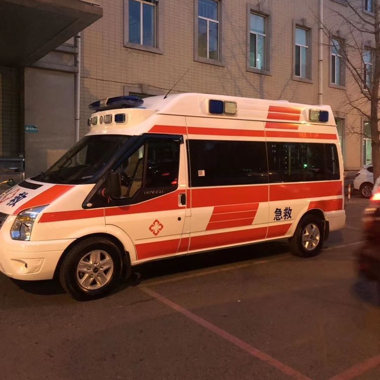 柯城夜间租赁救护车护送病人转院：安全转运的 8 大核心注意事项